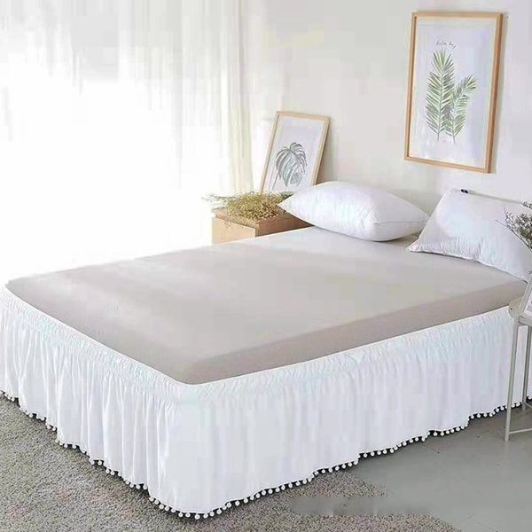 Bed valance